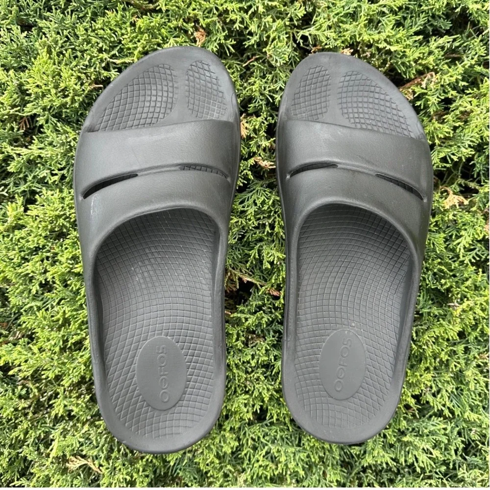 OOFOS OOahh Recovery Slide Sandals Unisex Size M9 W11 Black